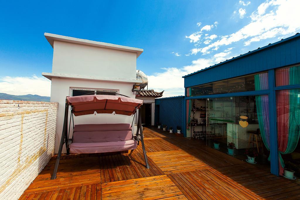 Lijiang Flower Theme Hostel エクステリア 写真
